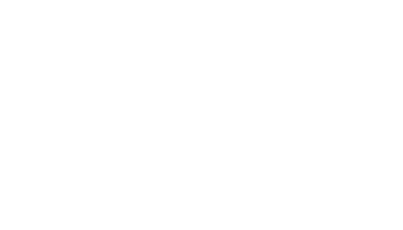 Joueurs de football s’entraînant sur un terrain de club - Équipements sportifs SportiRun.